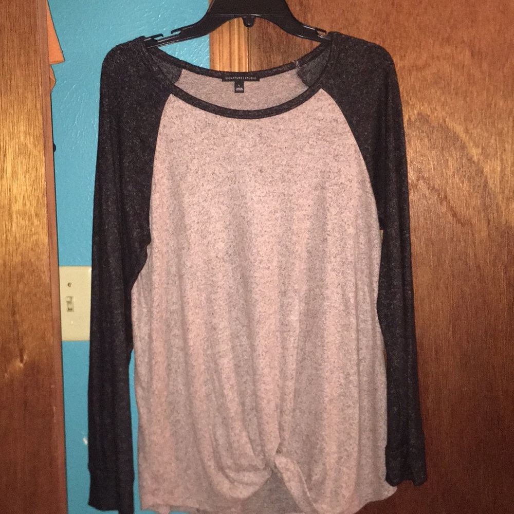Women’s shirt